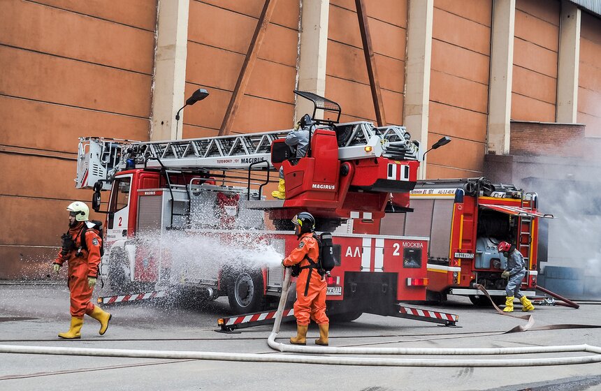 Учения по ликвидации условной ЧС прошли на северо-востоке столицы 2 фото