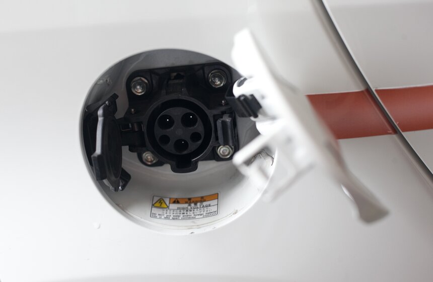 Открылись четыре новые зарядные станции для электромобилей 3 фото