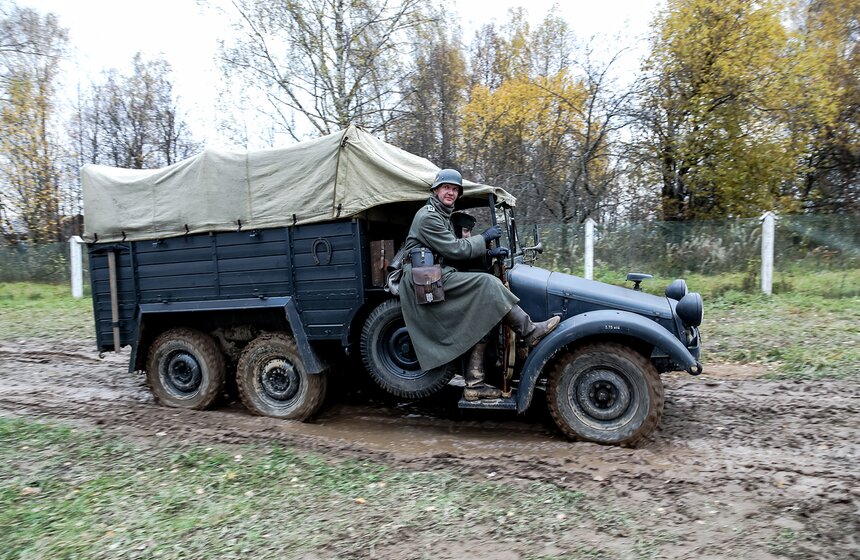 Реконструкция битвы под Москвой состоялась в музее-заповеднике "Бородинское поле" 4 фото