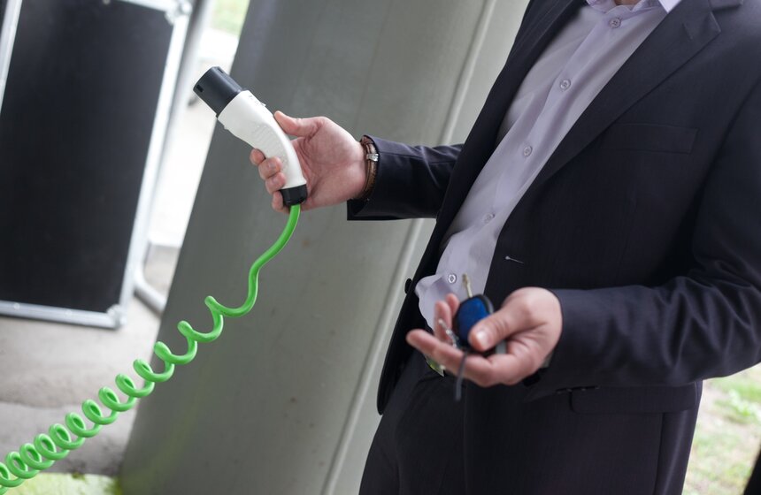 Открылись четыре новые зарядные станции для электромобилей 9 фото