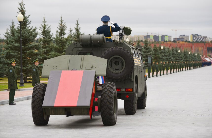 Прощание с Алексеем Леоновым на Мытищинском мемориальном кладбище 27 фото