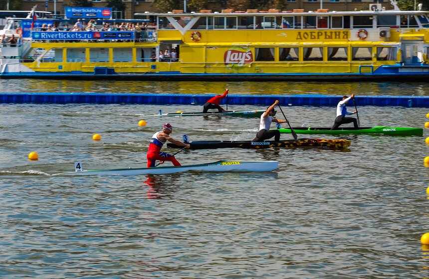 Соревнования по гребле на байдарках и каноэ прошли в Москве 27 фото