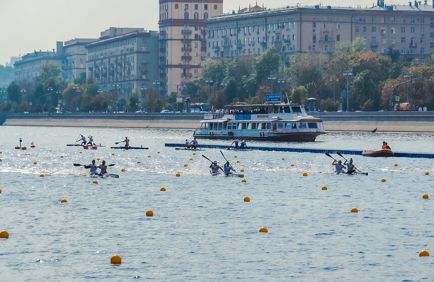 Соревнования по гребле на байдарках и каноэ прошли в Москве 19 фото