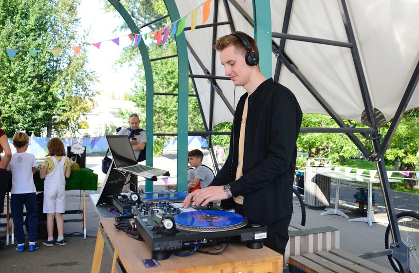 Празднование Дня города на ВДНХ 16 фото