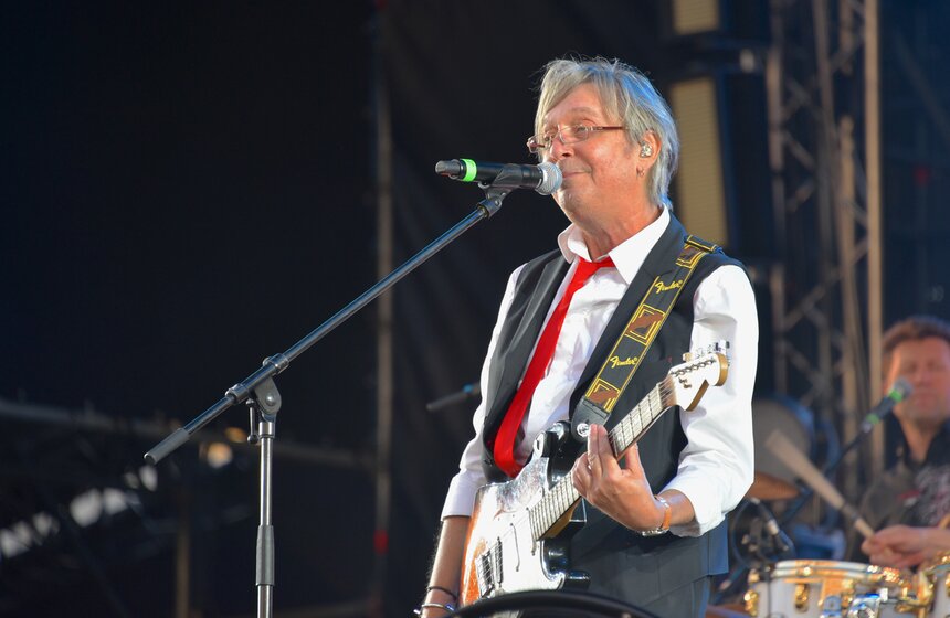 Рок-фестиваль "Наши в городе" поздравил столицу с праздником 9 фото