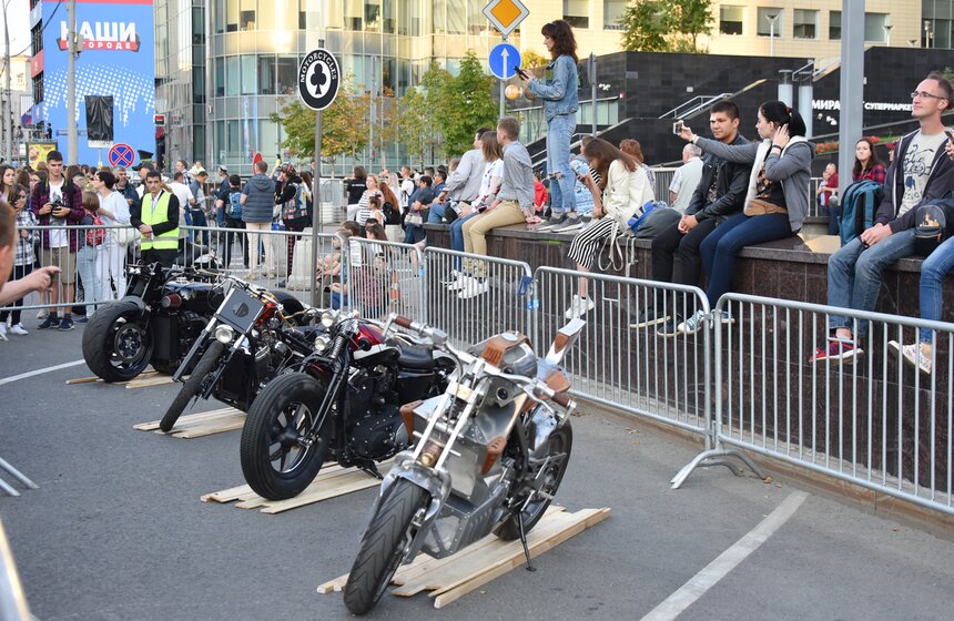 Рок-фестиваль "Наши в городе" поздравил столицу с праздником 19 фото