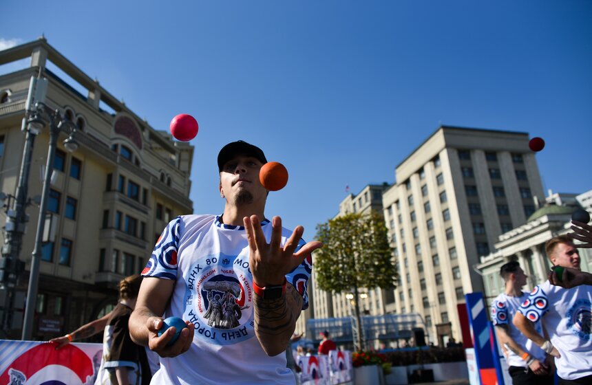 Празднование Дня города на Тверской улице 11 фото