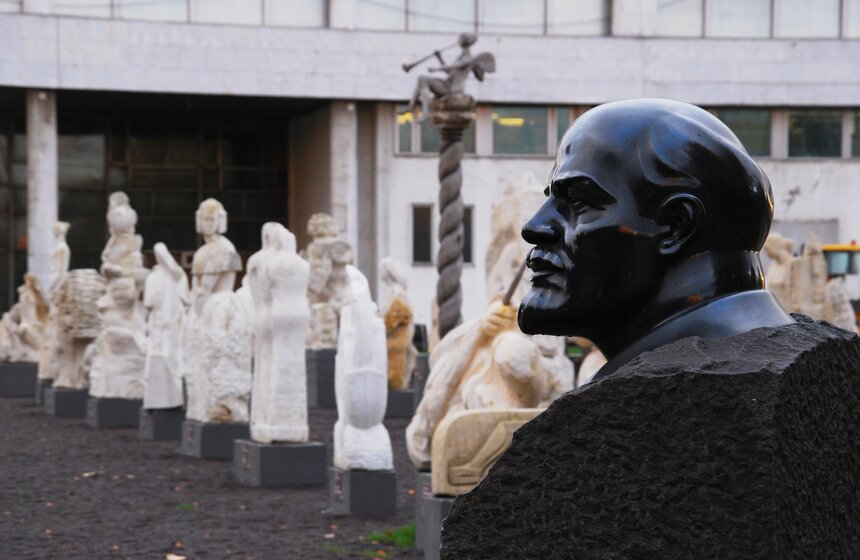 Выставка "Я помню это иначе, чем ты" в Музеоне 17 фото