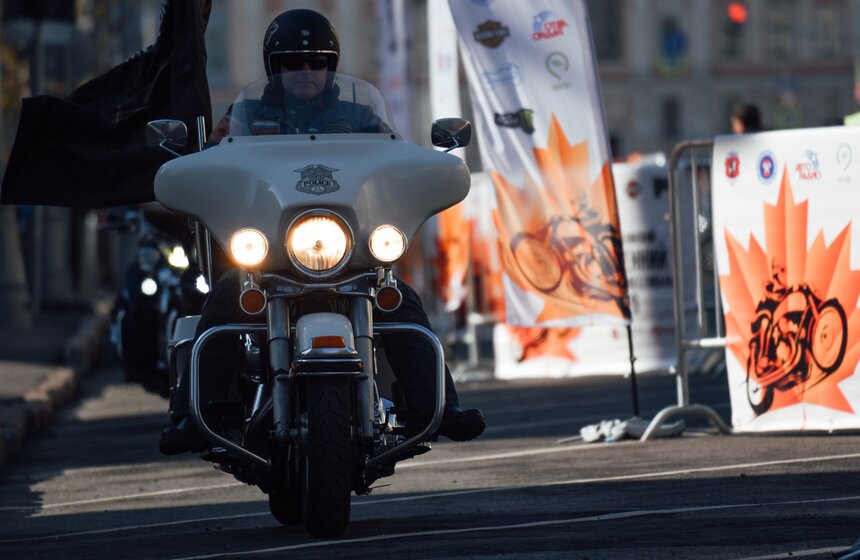 В Москве состоялся осенний мотофестиваль 10 фото