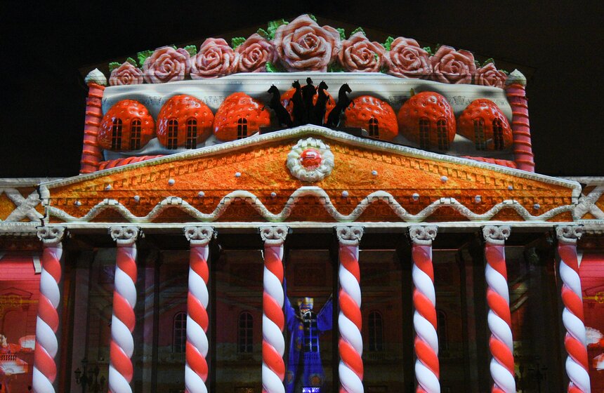 Театр о театре: фестиваль "Круг света" на Театральной площади 3 фото