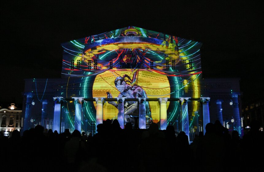 Театр о театре: фестиваль "Круг света" на Театральной площади 22 фото