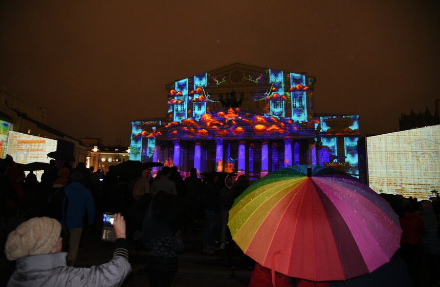 Театр о театре: фестиваль "Круг света" на Театральной площади 12 фото