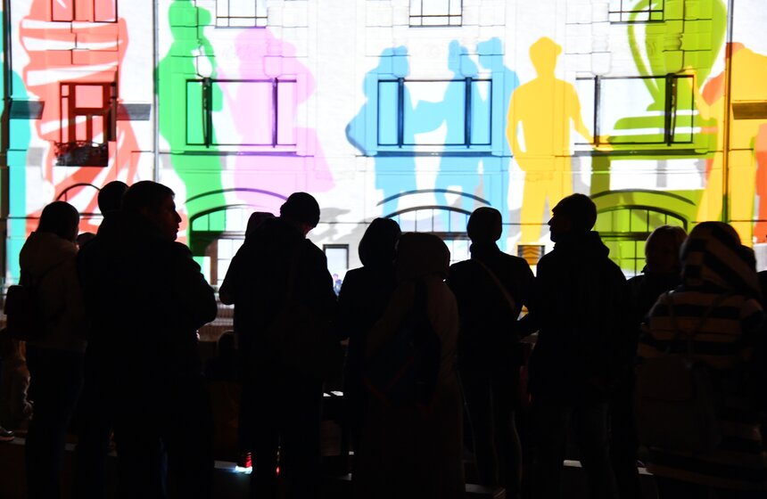 Фестиваль "Круг света" на фасаде Политехнического музея. Как это было 5 фото