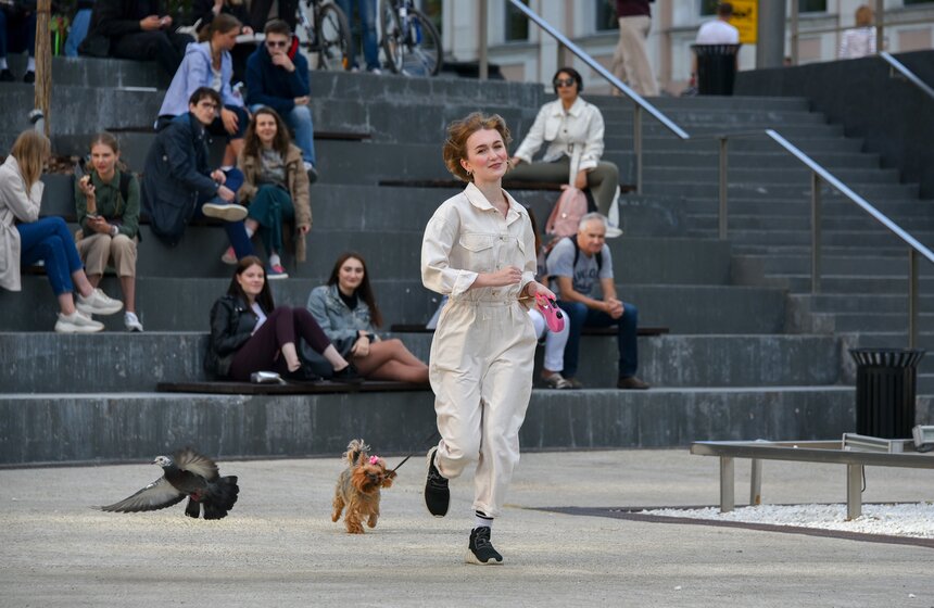 В столице прошла первая костюмированная вечеринка для собак 9 фото