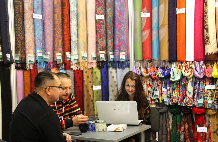 На ВВЦ проходит выставка-ярмарка "Текстильлегпром" 4 фото