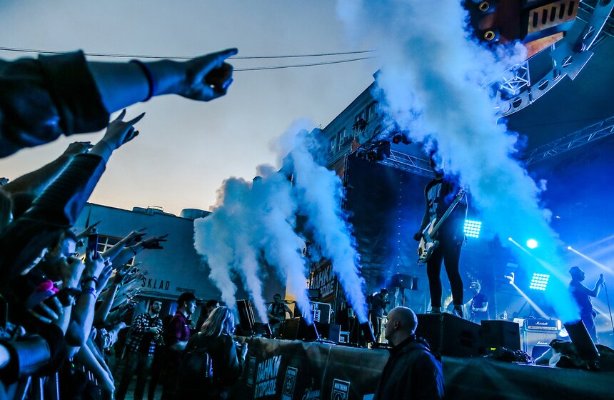 В Москве прошел панк-рок фестиваль "Панки в городе" 30 фото