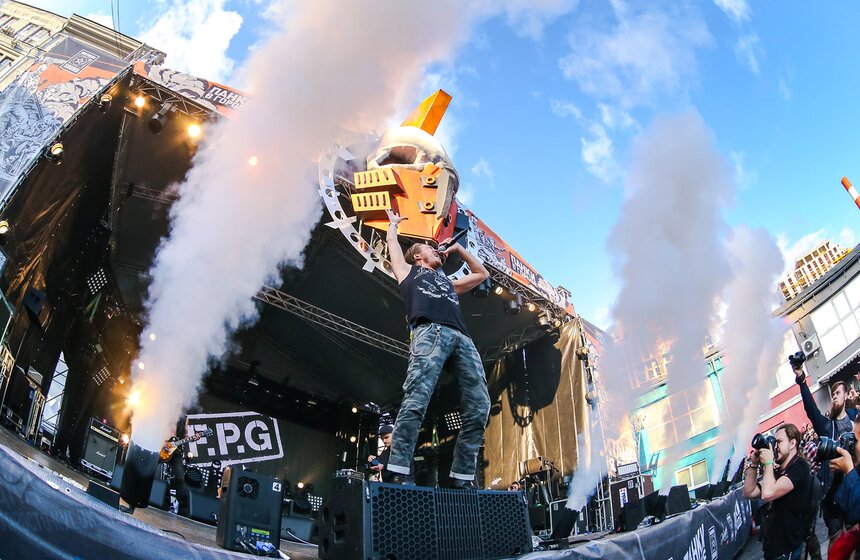 В Москве прошел панк-рок фестиваль "Панки в городе" 18 фото