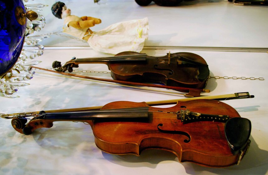 На Тишинке открылась юбилейная выставка "Блошиный рынок" 20 фото