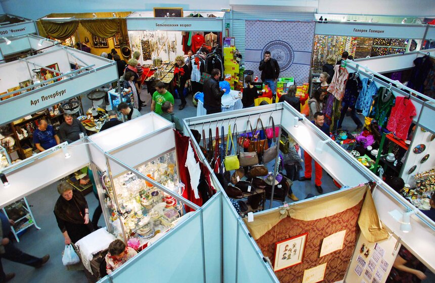 На Тишинке открылась юбилейная выставка "Блошиный рынок" 7 фото
