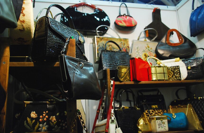 На Тишинке открылась юбилейная выставка "Блошиный рынок" 3 фото