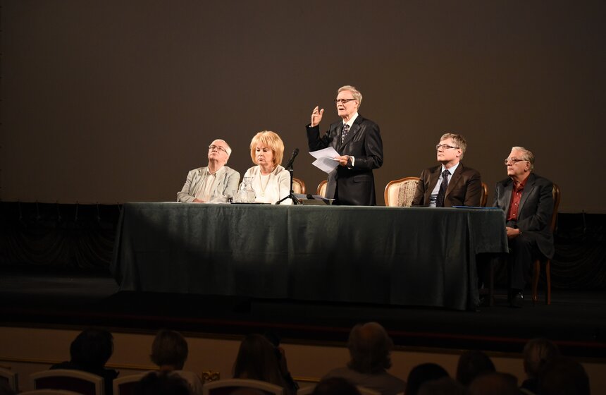 Малый театр открывает 264 сезон 13 фото