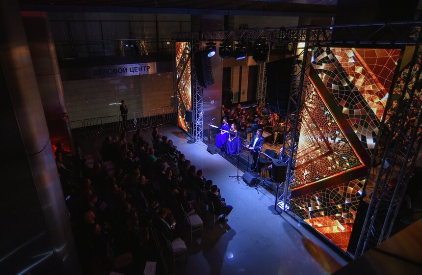 Всемирный день оперы отметили в столичном метро 16 фото