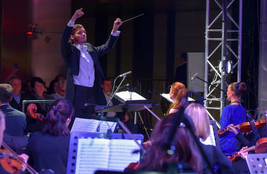 Всемирный день оперы отметили в столичном метро 21 фото