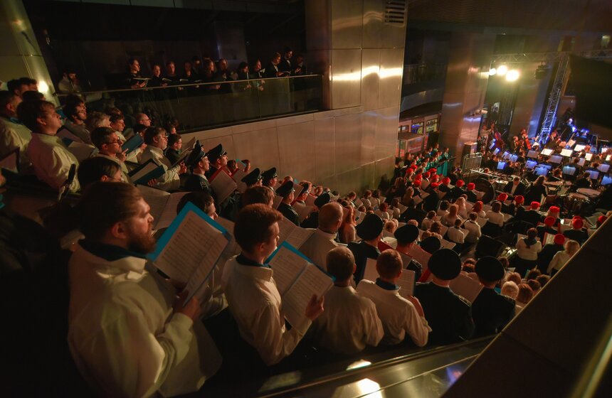 Всемирный день оперы отметили в столичном метро 18 фото