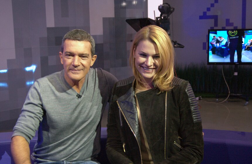 Антонио Бандерас побывал на съемках программы "Правда 24" 6 фото