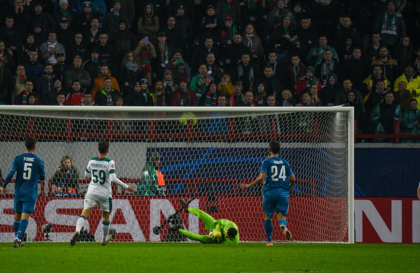 "Локомотив" проиграл "Ювентусу" в Лиге чемпионов 15 фото