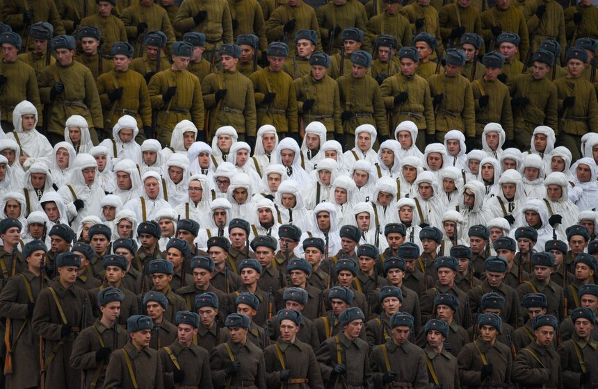 Репетиция марша в честь парада 1941 года прошла на Красной площади 18 фото