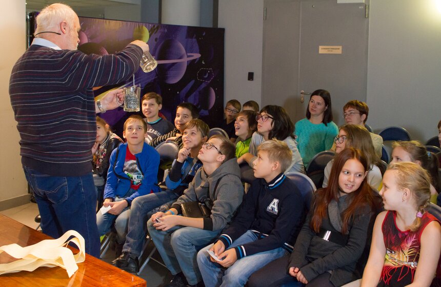 Каждый год здесь создают экскурсии и учебные программы для детей и взрослых, представляют новые экспонаты, проводят лекции ученых и внедряют самые последние технологии.