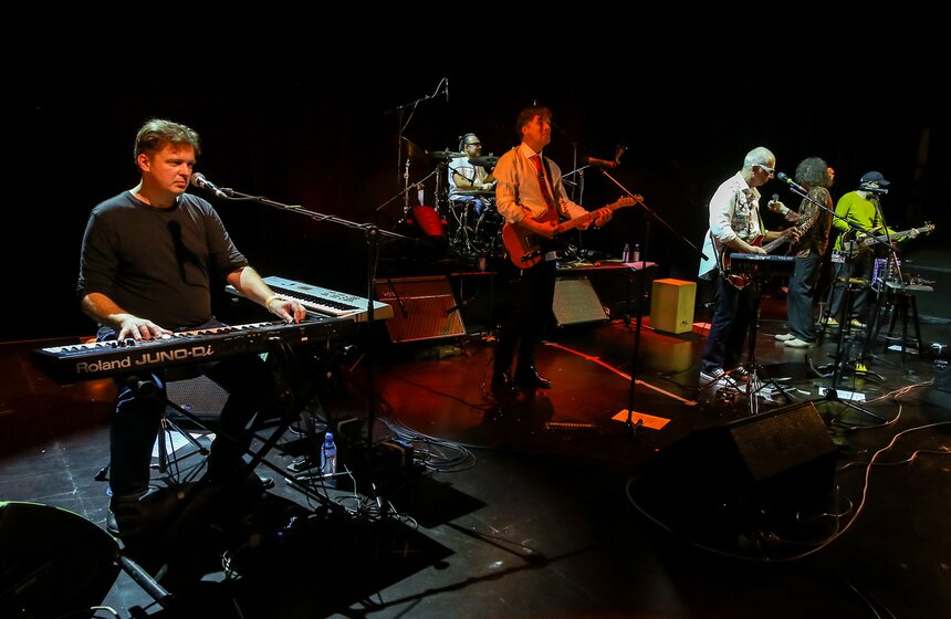 Группа "Воскресение" отметила юбилей концертом в ДК имени Горбунова 25 фото