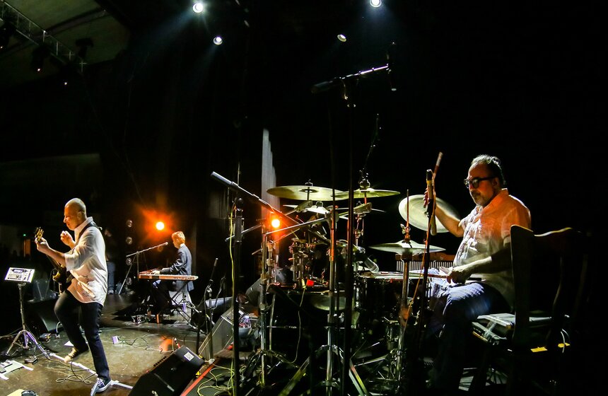 Группа "Воскресение" отметила юбилей концертом в ДК имени Горбунова 4 фото