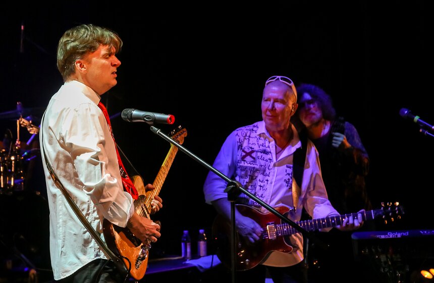 Группа "Воскресение" отметила юбилей концертом в ДК имени Горбунова 24 фото