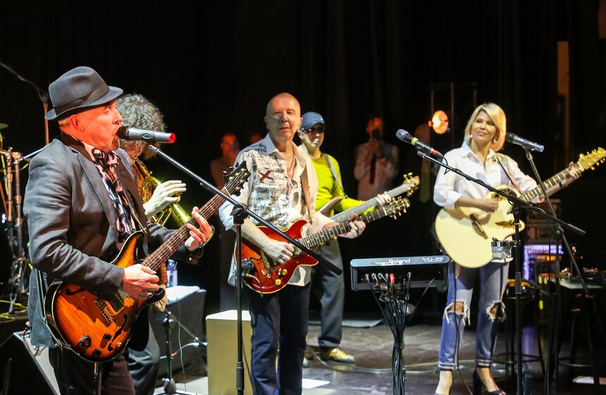 Группа "Воскресение" отметила юбилей концертом в ДК имени Горбунова 21 фото