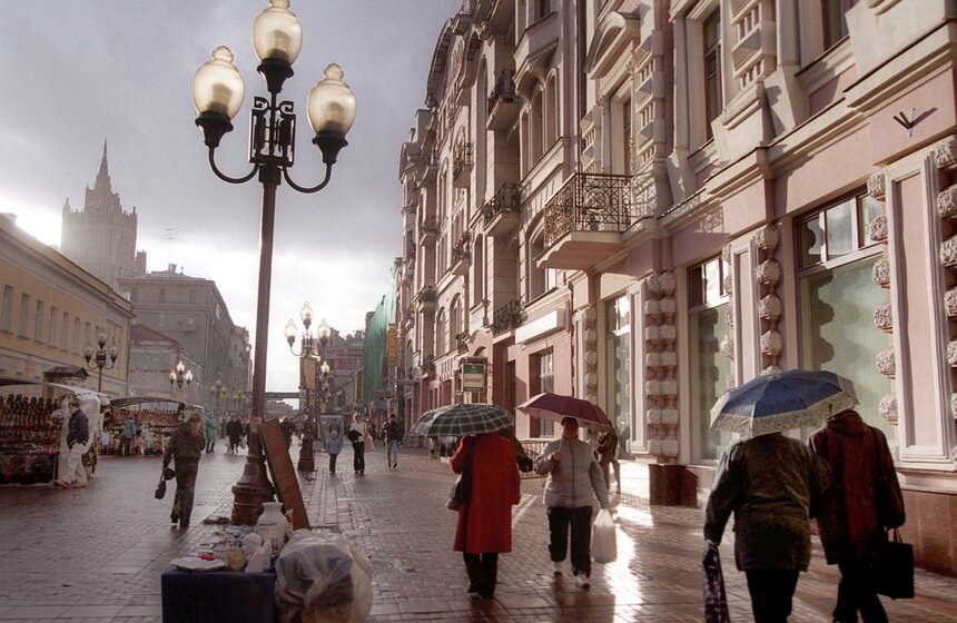 Прогулка по Старому Арбату, 2004 г.