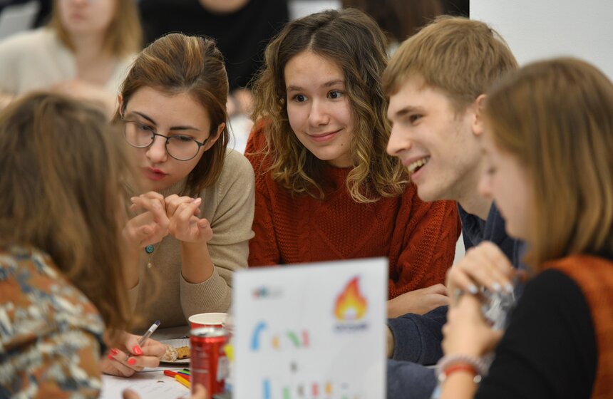 В Москве проходит студенческий квиз на тему конкуренции 13 фото