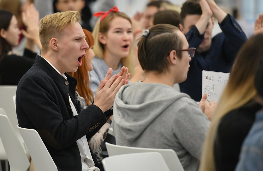 В Москве проходит студенческий квиз на тему конкуренции 7 фото