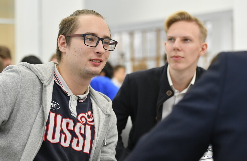 В Москве проходит студенческий квиз на тему конкуренции 8 фото