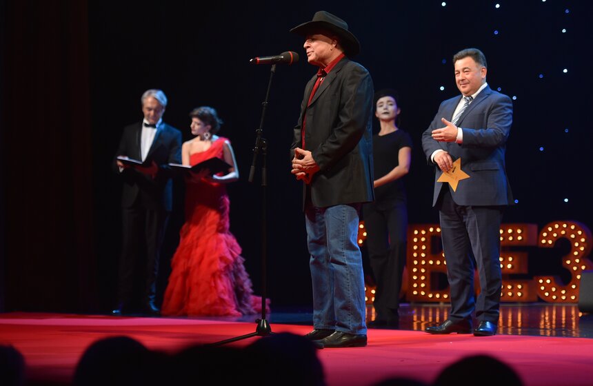 В театре Вахтангова вручили "Звезду театрала" 13 фото