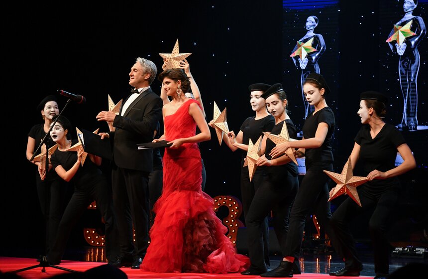В театре Вахтангова вручили "Звезду театрала" 9 фото