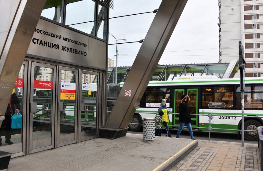 Закрыты станции "Волгоградский проспект", "Текстильщики", "Кузьминки", "Рязанский проспект", "Выхино", "Лермонтовский проспект", "Жулебино" и "Котельники".