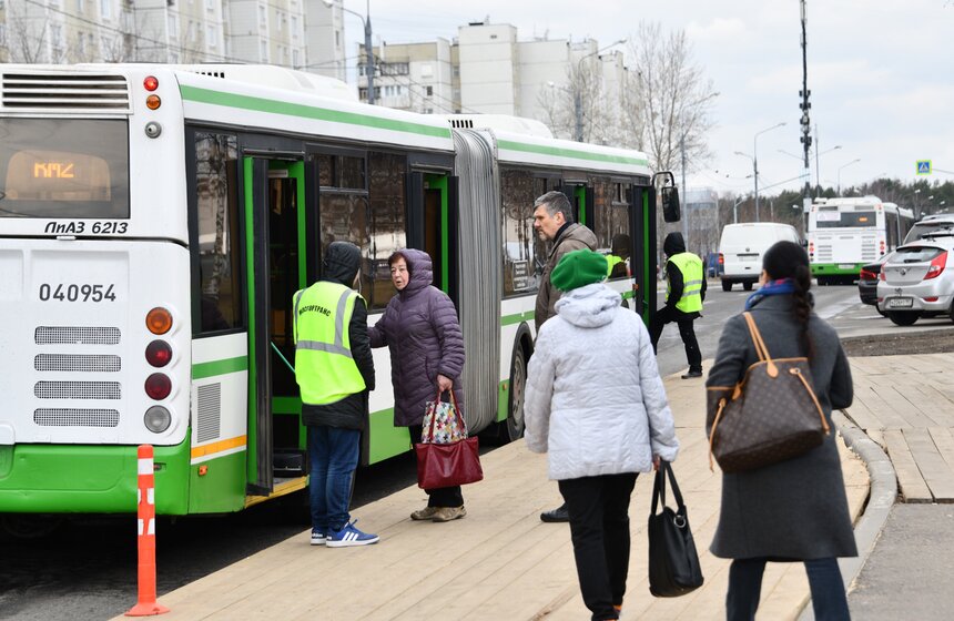 14 регулярных маршрутов на четыре дня стали бесплатными.