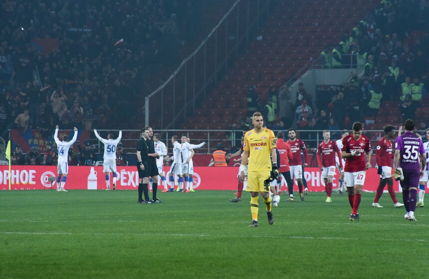 По итогам 22-го тура армейцы отстают от идущего на первом месте "Зенита" всего на пять очков и занимают третью строчку.