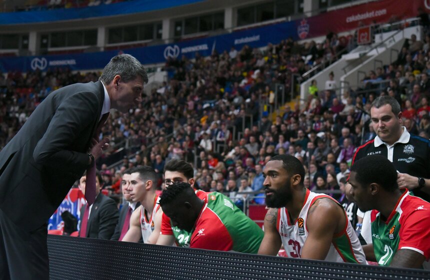 Этого хватило для того, чтобы наверстать упущенное и вырвать победу.