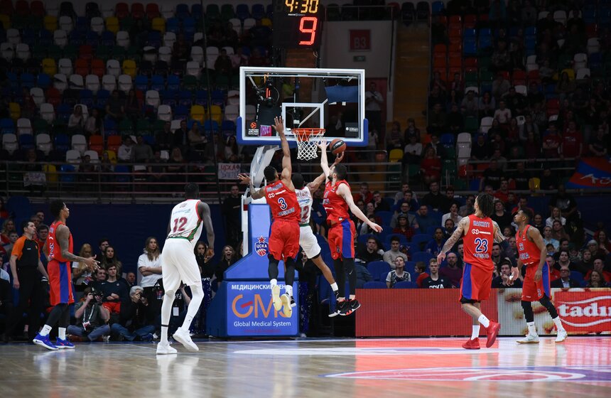 Дело в том, что по итогам чемпионата баскский клуб занял седьмую строчку и должен сразиться с командой, занявшей второе место.