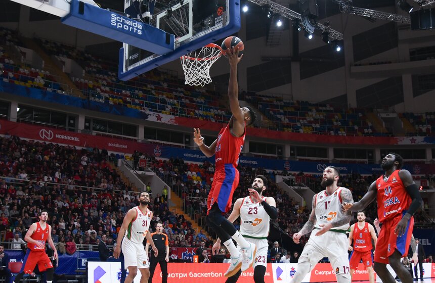 Особенно вопросы вызвала третья четверть, где отрыв "Басконии" увеличился до 11 очков.