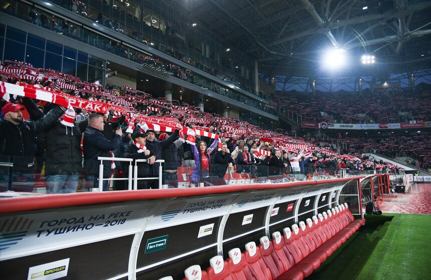 ЦСКА между тем оказался на спаде: красно-синие довольно обидно упустили три очка в матче с "Уфой".