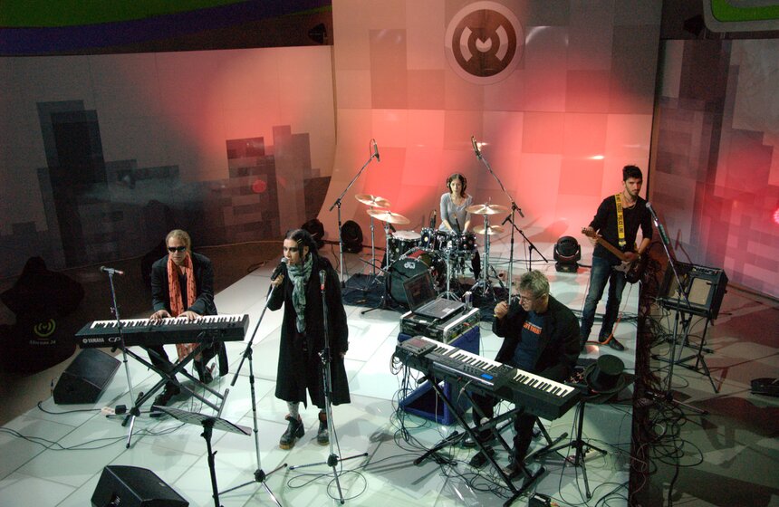 Линда выступила в программе "Живой звук" 1 фото